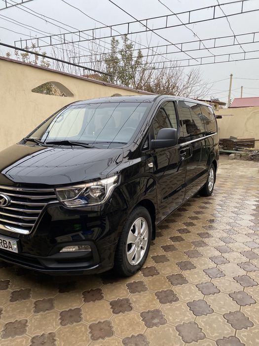 Hunday Grand Starex sotiladi