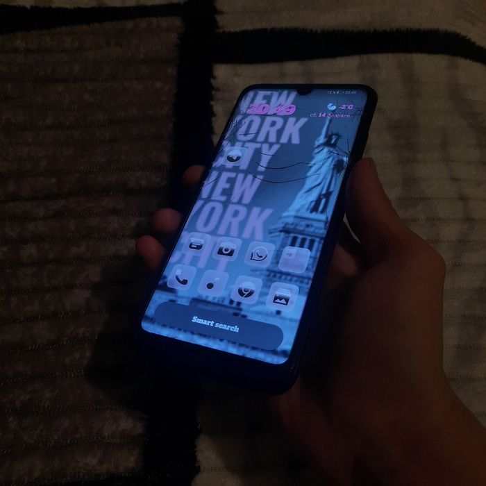 Продам Huawei Y6