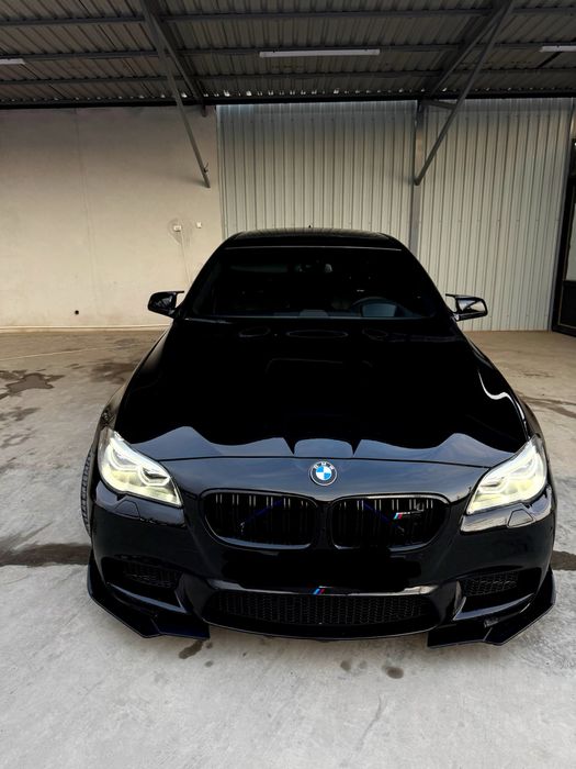 BMW M5 F10 rastmojka bugan