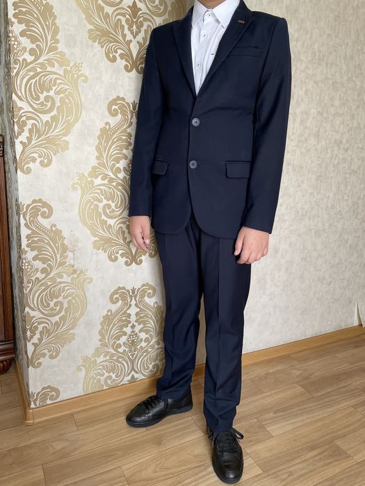 Школьный костюм