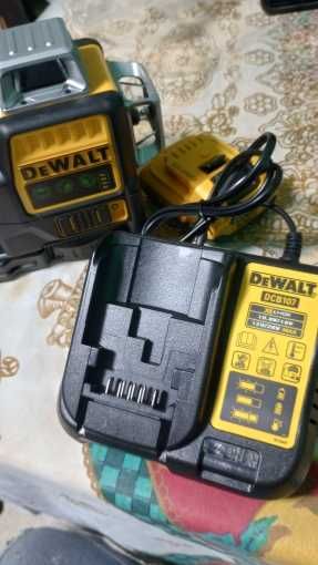 Nivela laser acumulator cu Auto-nivelare, suport magnetic