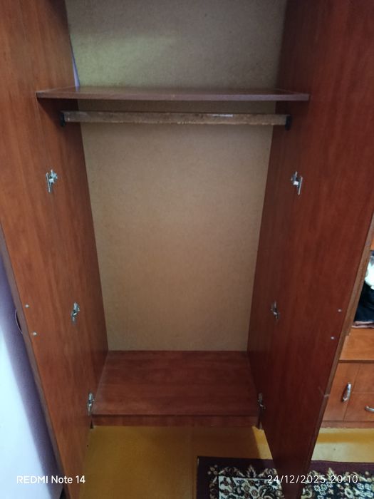 Mebel :yaxshi saqlangan hamyonbob