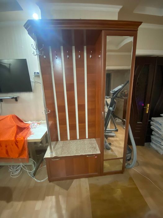 Перехожка продаётся хорошее.