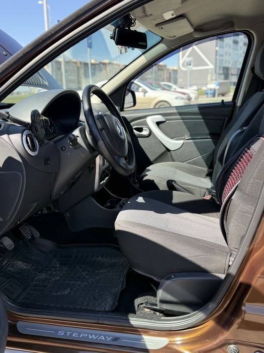 Renault Sandero Stepway 2014