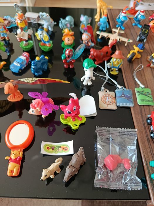 Различни фигурки,данонино  и киндер играчки от яйца