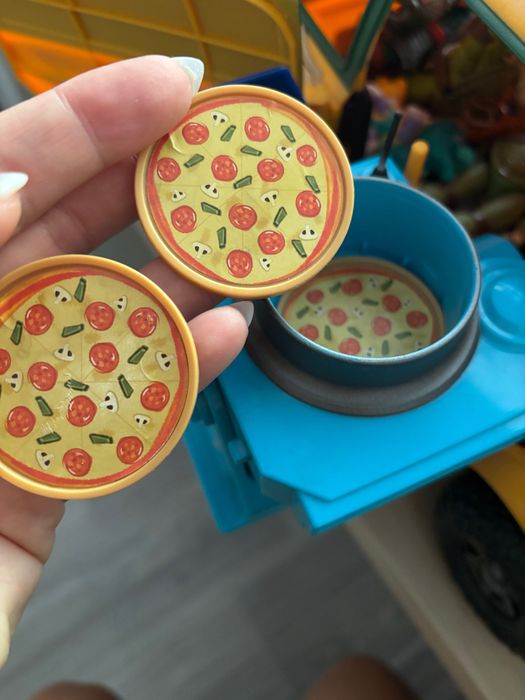 TMNT Костенурки нинджа Пълен хаос Камион Пица ван