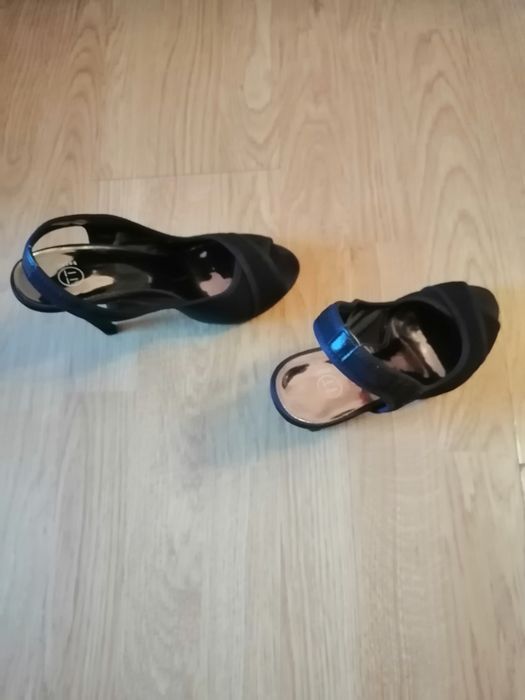 Sandale negre, mărime 38