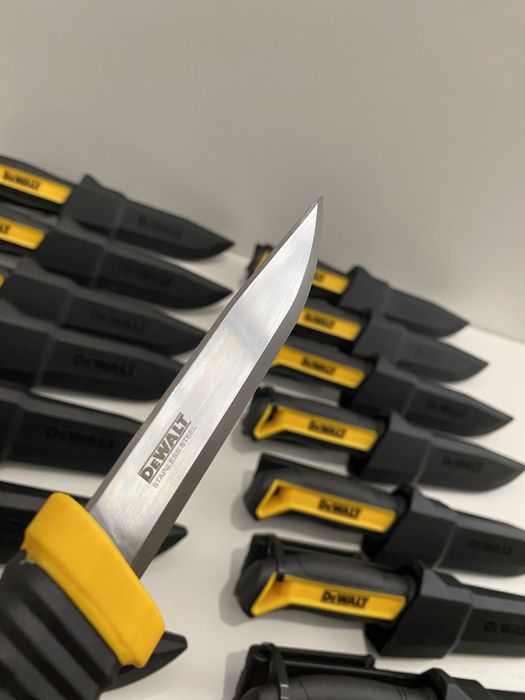Универсален нож DeWALT с кобур  DWHT1-10354 90/246 мм