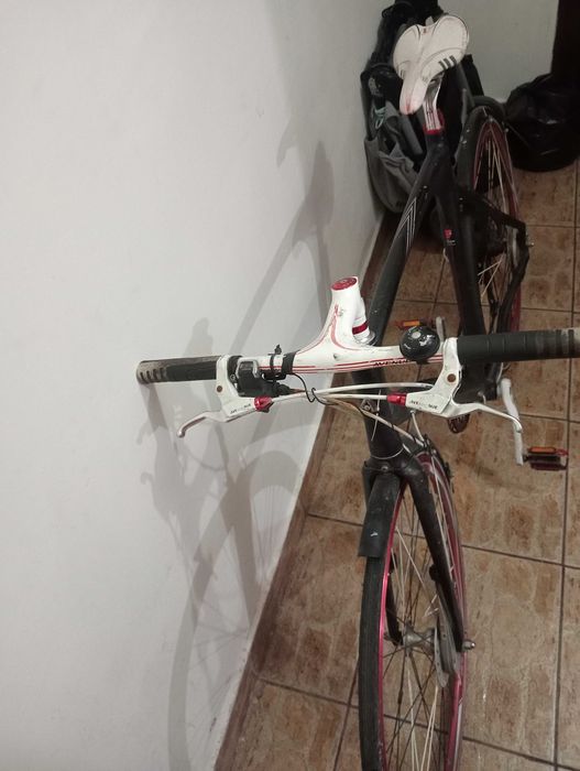 Vând 2 biciclete