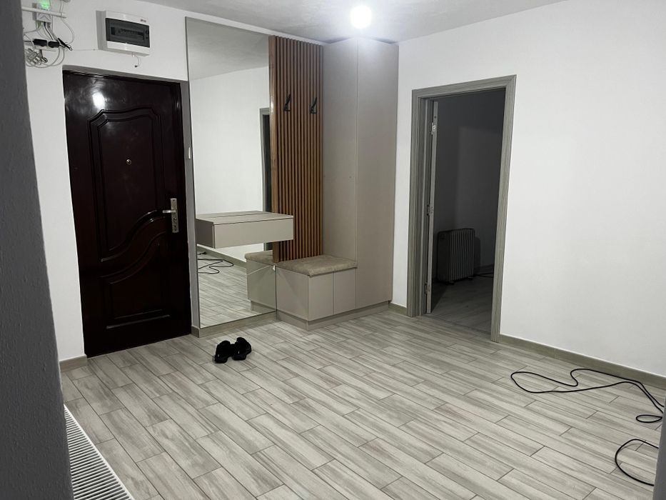 Apartament 3 camere Scornicești