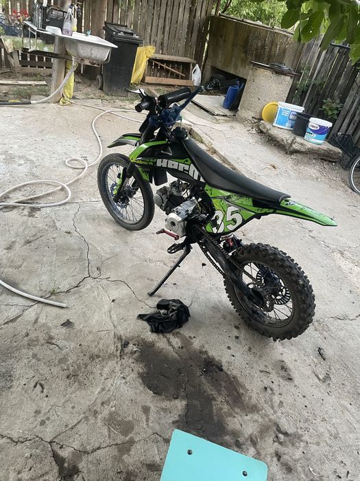 Vand sau schimb cross 72 cu motor de atv