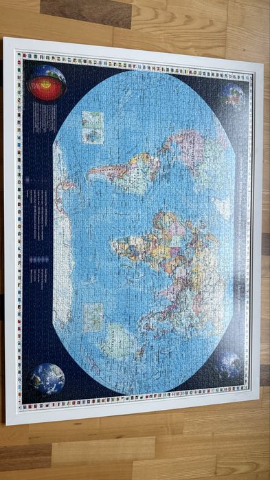 Продавам рамкиран пъзел 2000 части