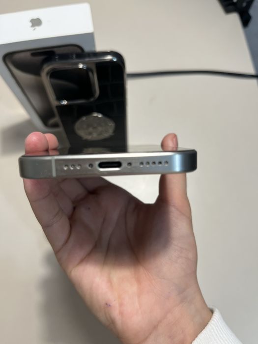 Айфон 15про срочно