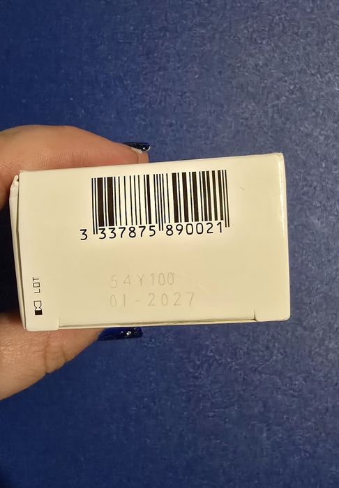 La roche posay serum 30ml. . Ново mela B3 
LABORATOIRE DERMATOLOGIQ