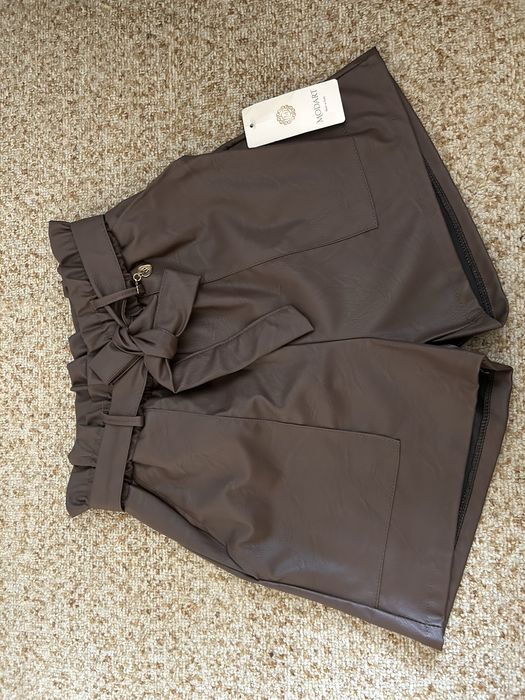 Блуза с кожени панталони - S размер