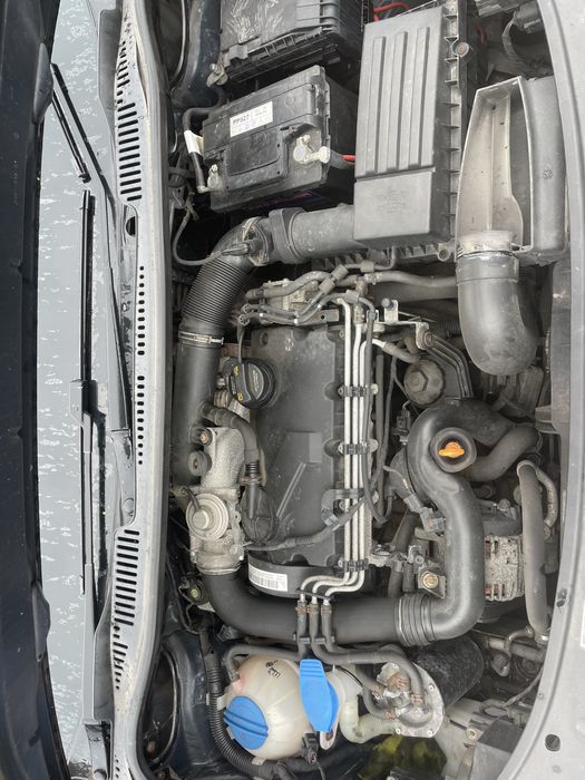 VW Touran 1.9 TDI BXE – Продавам на части