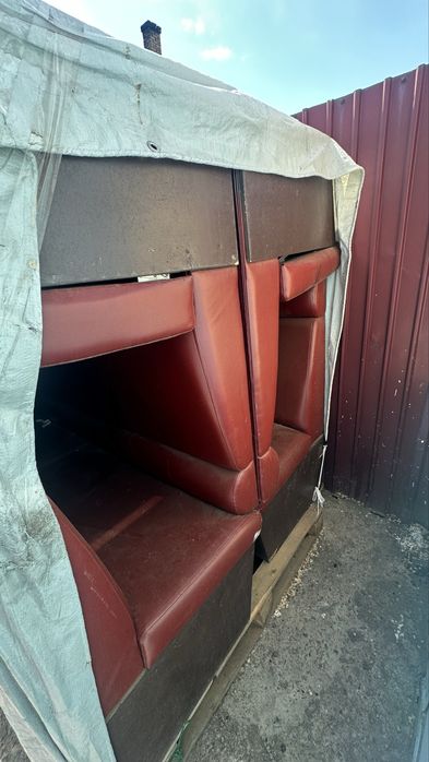 Продам диваны для заведения