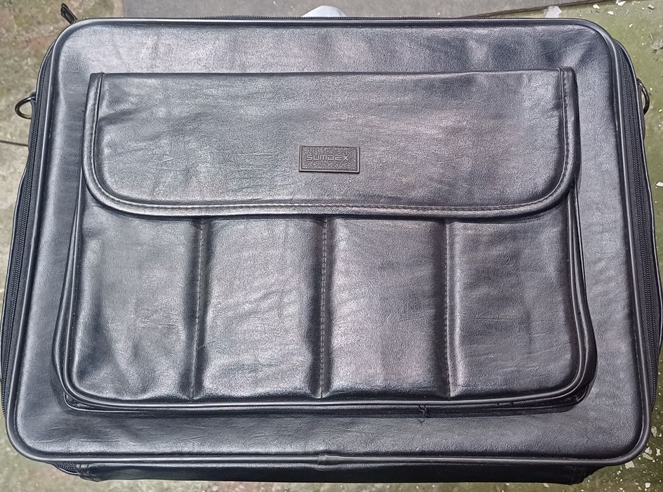 Продам сумку под компьютер
