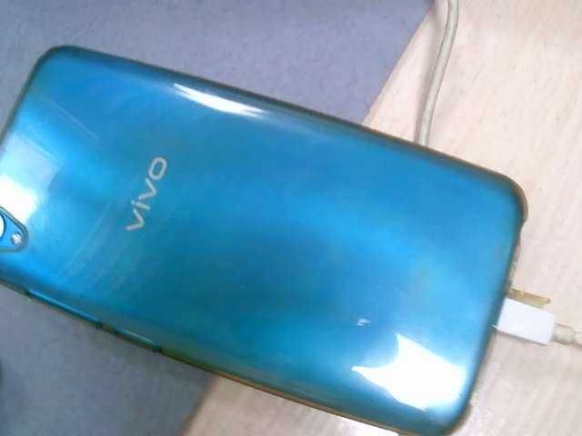 Vivo Y1 s  32 гб