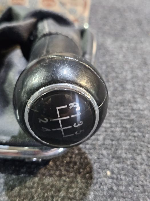 Nuca schimbator viteze piele Volkswagen Golf 4 / Bora