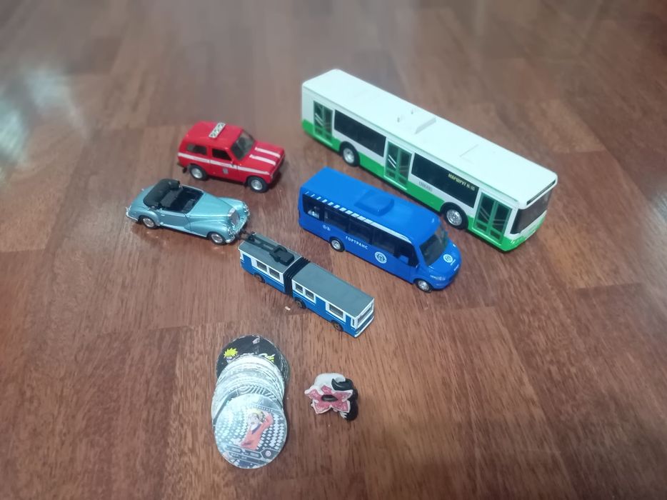 Продам детские игрушки б/у