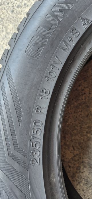 4 anvelope M+S ca noi Vredestein 235/50/18.Pretul este pe bucata.