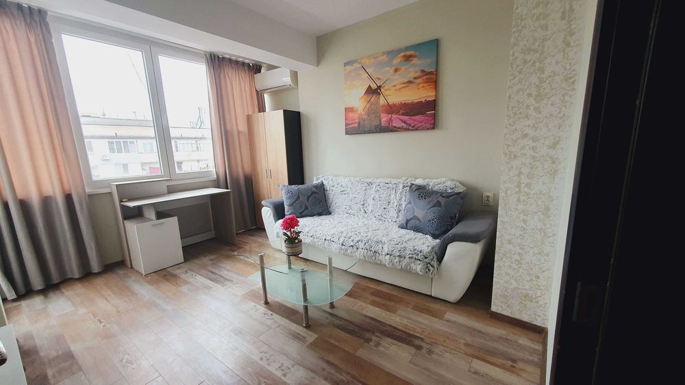 Продава се Тристаен апартамент в Пловдив, Христо Смирненски - 84 кв.м за 1739 €/кв.м - Снимка #2