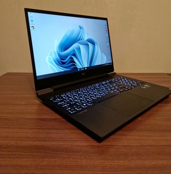 Продам игровой ноутбук HP Victus DDR5