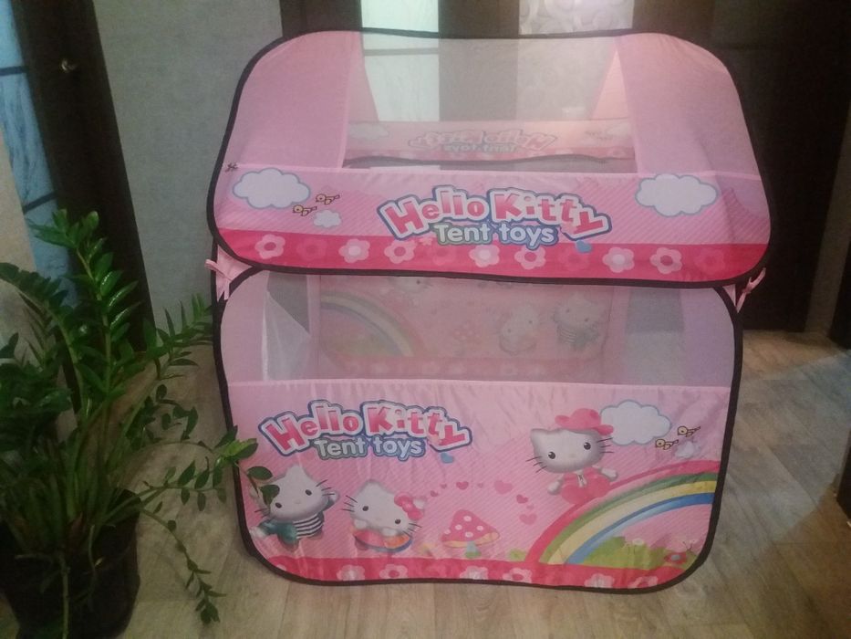 Продам игрушечный домик