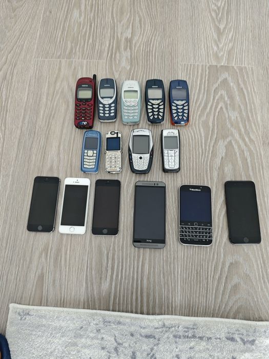 Lot telefoane de coletie
