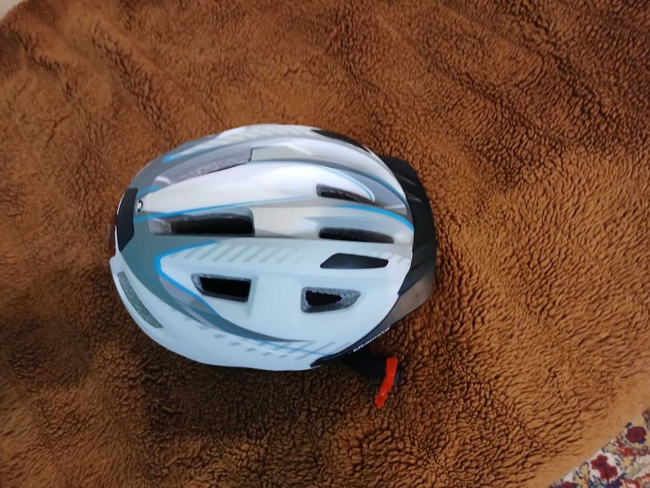 продавам каска bikemate