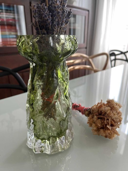 Vaza Ingrid Glas Germania 1960 verde lucrata manual rara