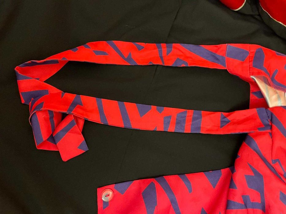 Fusta fucsia parte peste parte