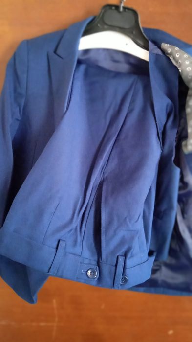 Продам костюм  1 класс