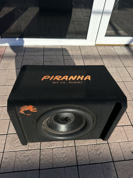 Продам сабвуфер хороший