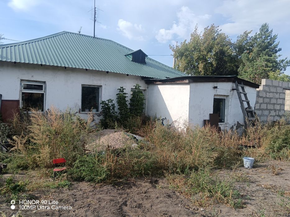 Продам дом 5 комнатный отдельно стоящий