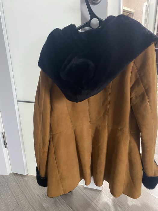 продам натуральную дубленку , размер М