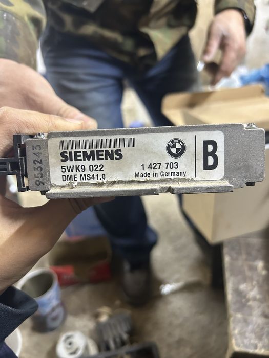 Компьютер на машину BMW