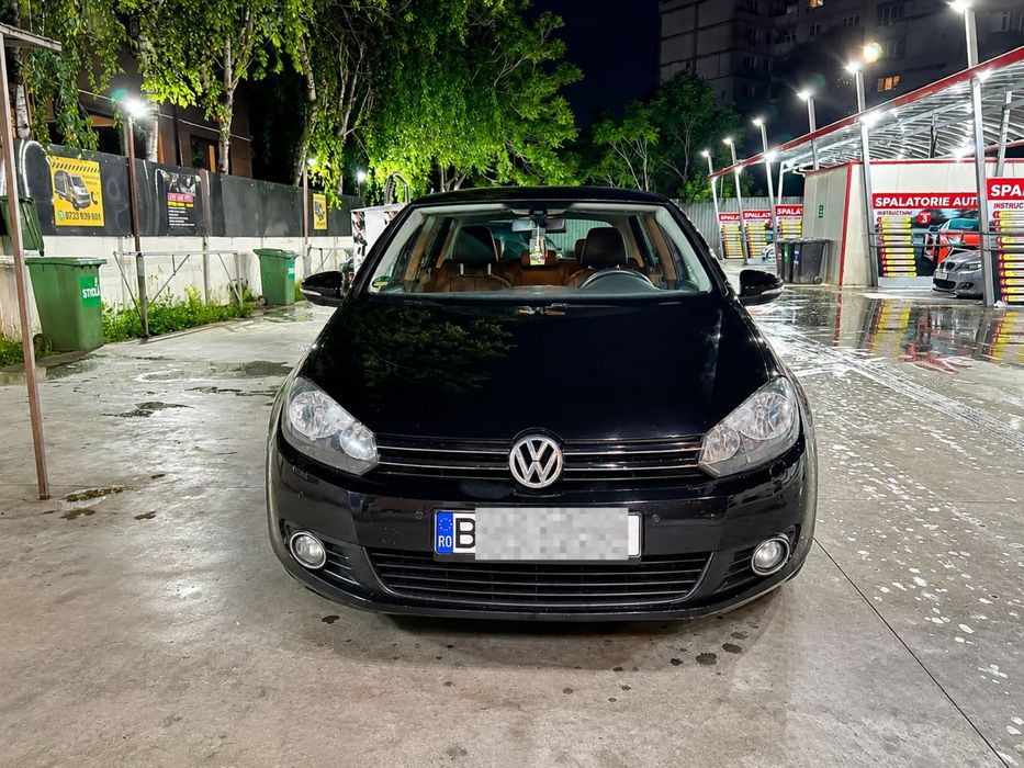 VOLKSWAGEN Golf 2012