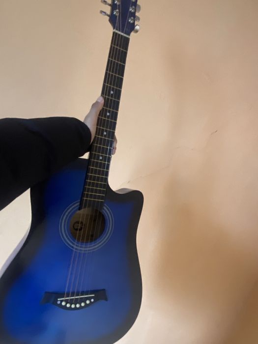 Гитара акутечиский