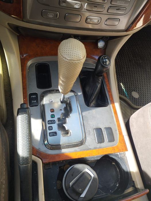 Машина Toyota Land cruiser продам