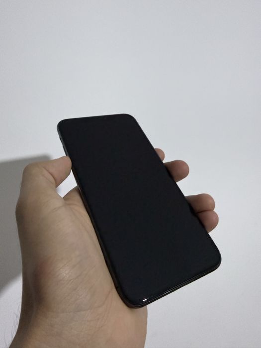 Продаётся iPhone XS Max