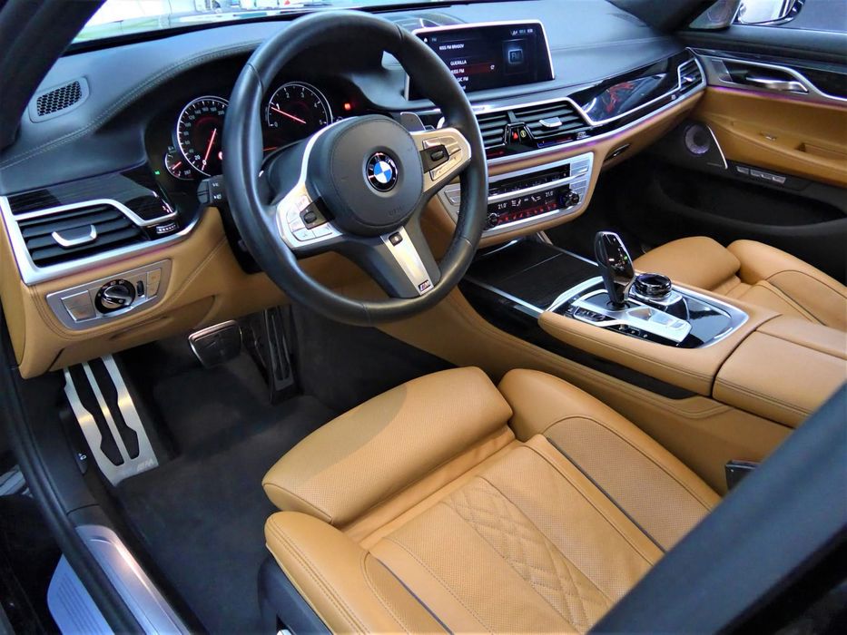 BMW Seria 7.