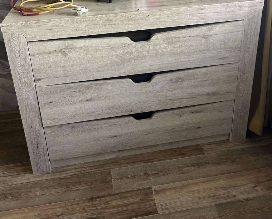 Продам спальня гарнитур