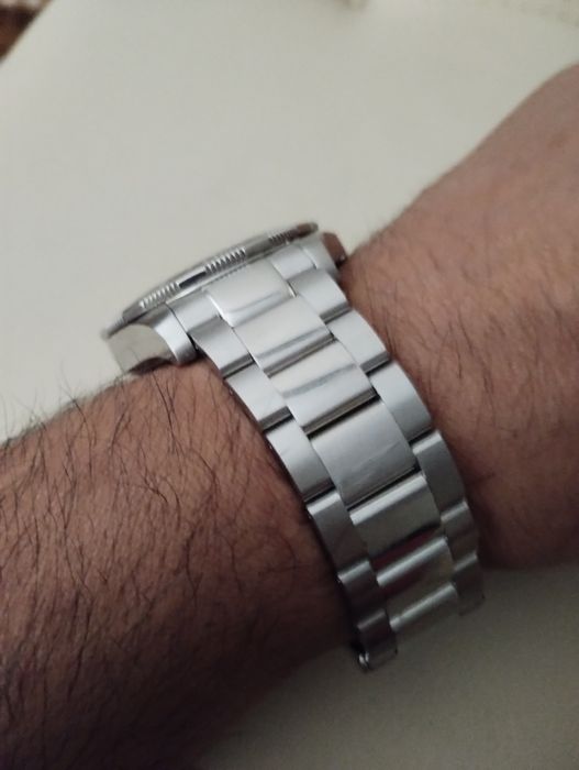 Jaguar executive diver