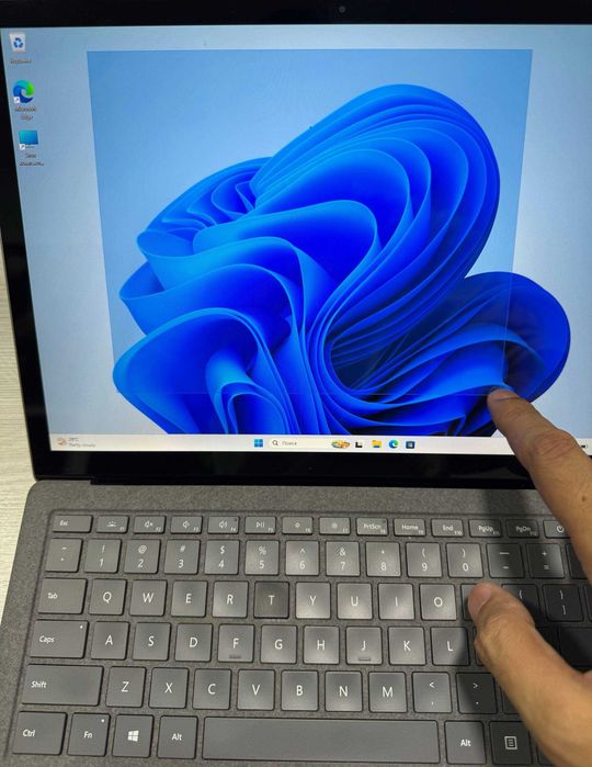 Microsoft  Surface Laptop 3 13.5” 2,5 K IPS Core I7-1065G7 16GB/256GB