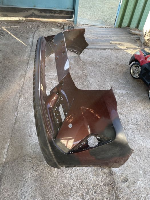 Бампер оригинал