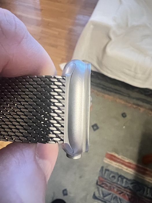 Apple watch ultra 2 natural titanium