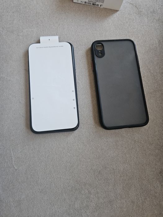 Продавам Iphone 10 xr