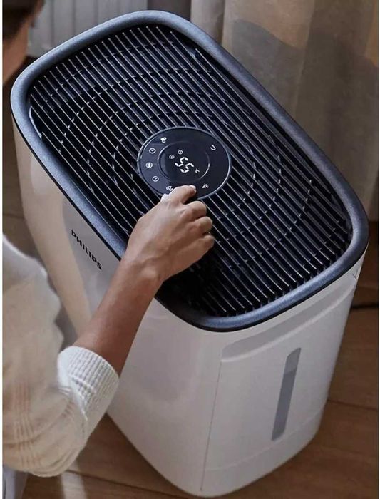 мобильная автоМойка воздуха Philips HU5930 в упаковке новая.